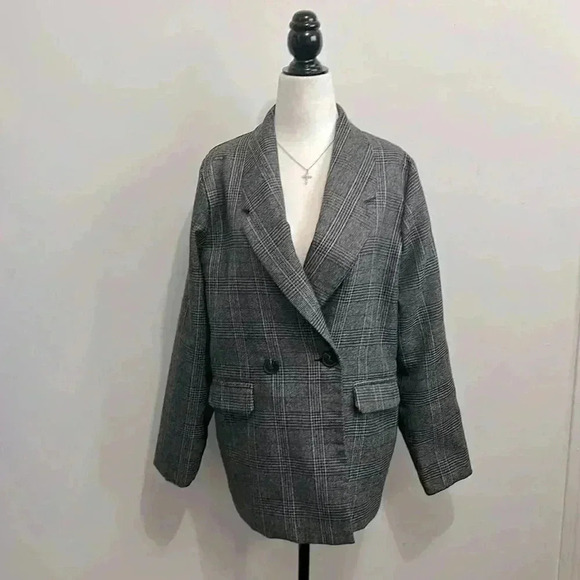 RepeatRoses Jackets & Blazers - RepearRoses Women’s double-breasted Blazer size  S